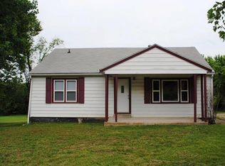 132 College St, Crocker, MO 65452