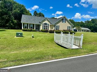 112 Manor Dr, Fitzgerald, GA 31750