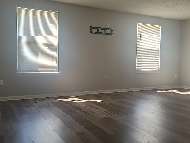 12 Andrew Ct — Photo 8