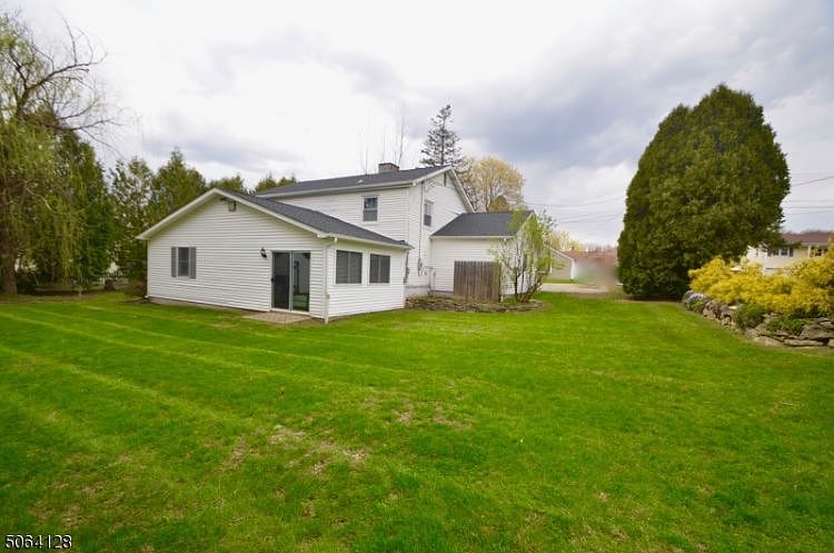 1st image of 12 Fern Ave