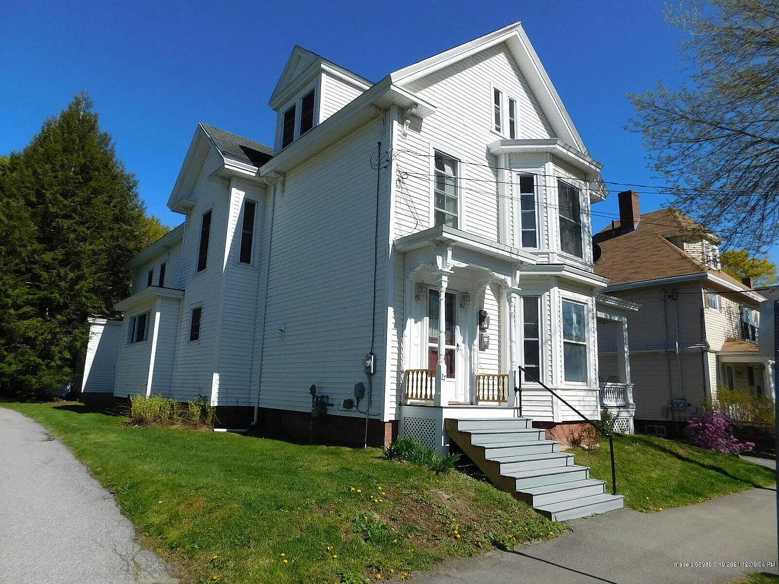 27 Maple St APT 2, Bangor, ME 04401 Zillow