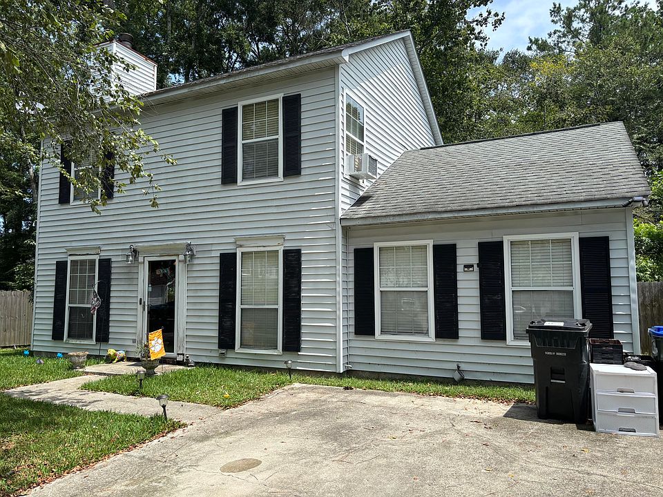 1st image of 110 Nottingham Ct