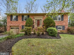 8318 Bound Brook Ln, Alexandria, VA 22309