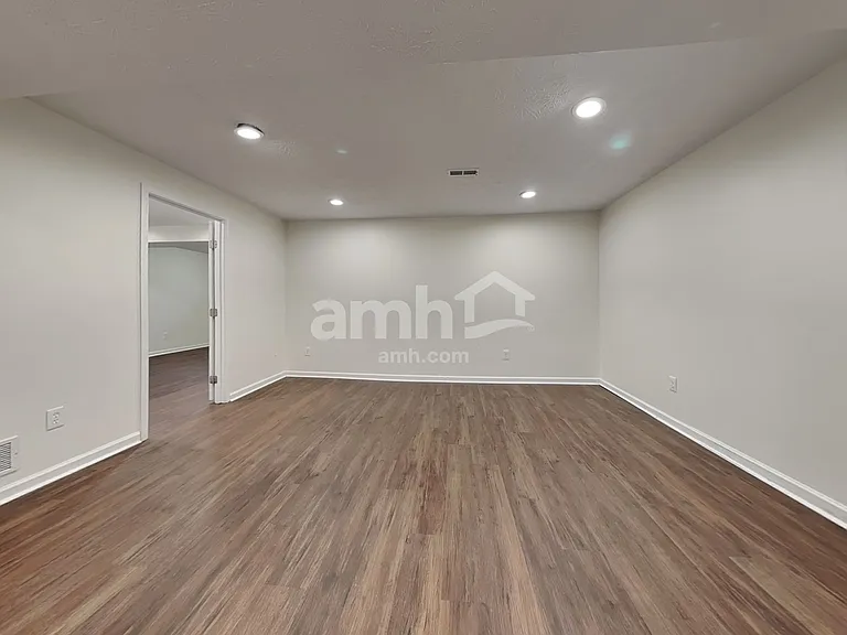 156 Haverstraw Pl — Photo 23