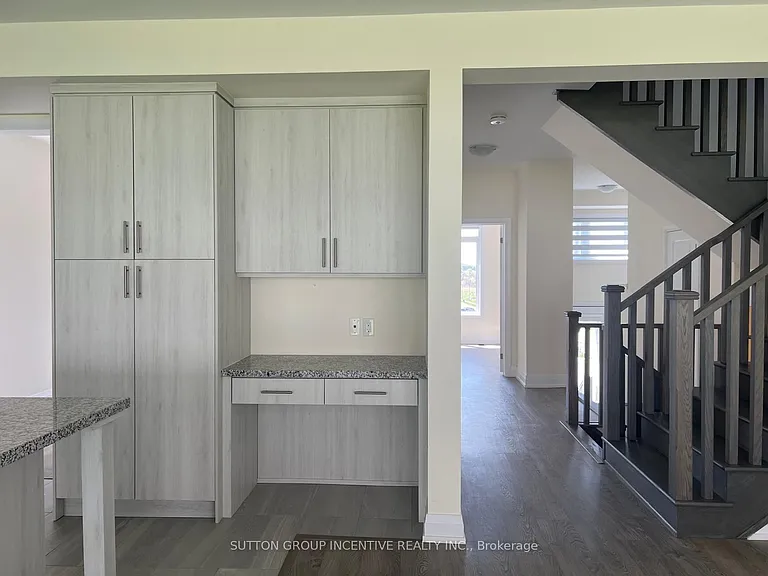 47 Bearberry Rd — Photo 8