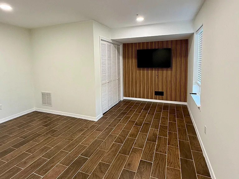 153 Mercer Ct — Photo 8