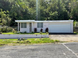 Valle Arena Street Perez Rosado Bo Quebrada Arenas #URB-3, Toa Alta, PR 00953