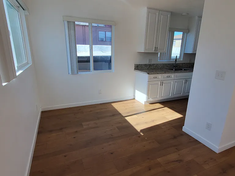 7119 Mountain View Ave #E — Photo 21
