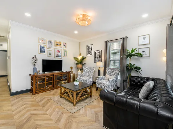 10 Riker St, Charleston, SC 29403