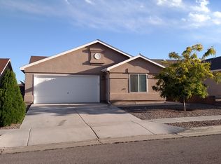 5604 Crown Ridge Rd NW, Albuquerque, NM 87114