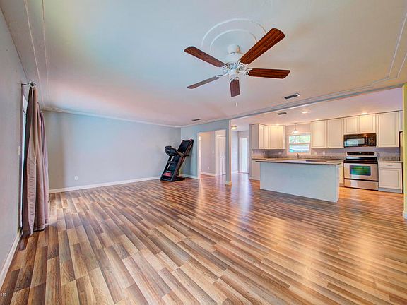 4th image of 2691 Knox Mc Rae Dr