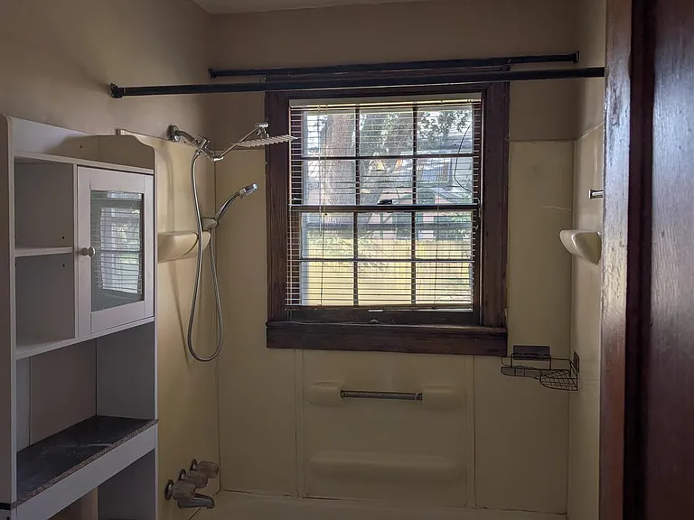 313 Burgin Ave — Photo 25