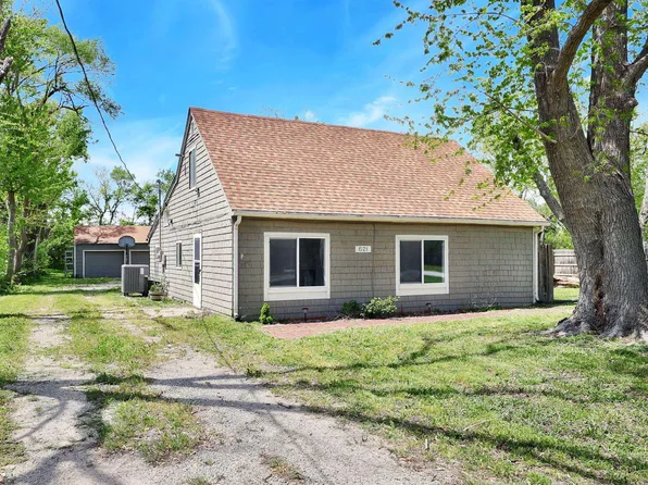 621 S Ruth Ave, Andover, KS 67002