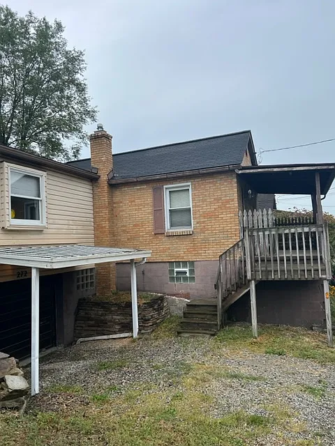 272 Cedar St photo 1