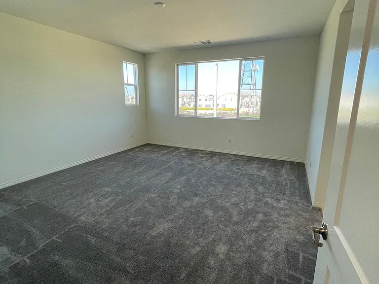 4898 Prince Way — Photo 7
