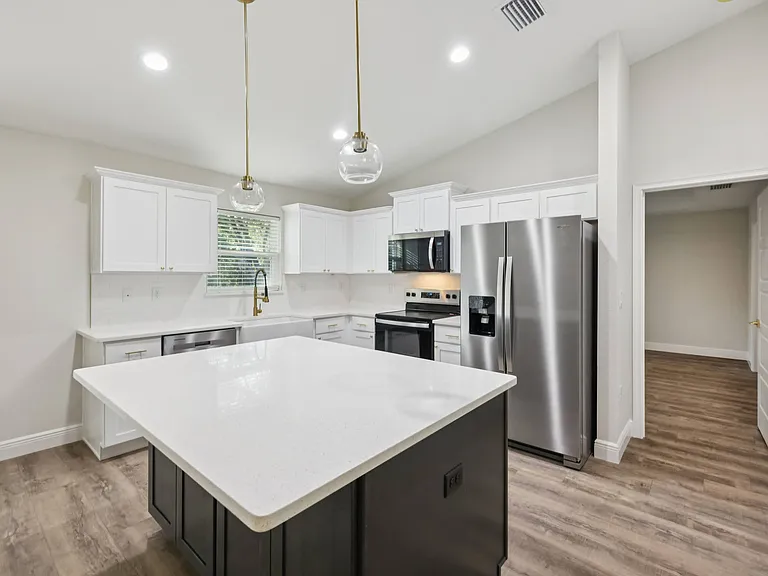 10675 N Adler Dr — Photo 13
