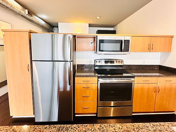 4th image of 777 6th Ave Unit 313