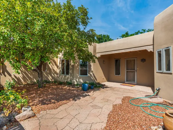 3 Ladera Pl, Santa Fe, NM 87508