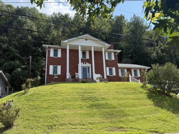 508 Lincoln Ave, Paintsville, KY 41240