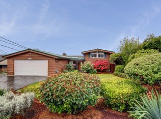 12147 Marine View Dr SW, Burien, WA 98146