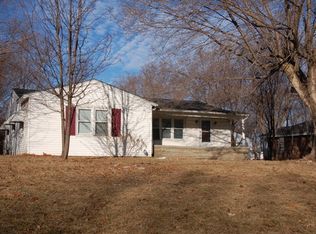 610 Blue Ridge Blvd, Kansas City, MO 64125