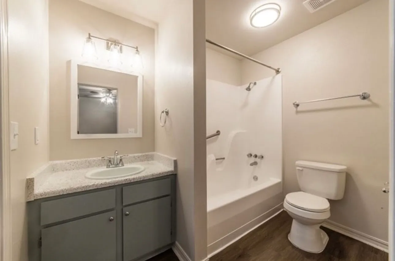 1 bed, 525 sqft, $1,200 — Photo 4