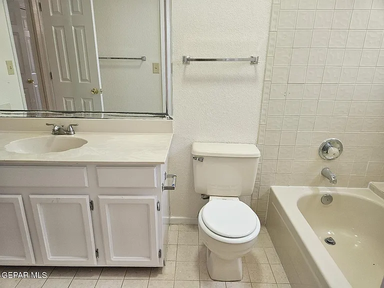 7700 Dianjou Dr — Photo 23