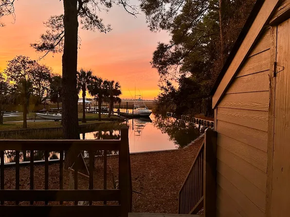 128 River Breeze Dr, Charleston, SC 29407