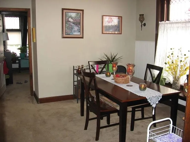 1112 Linden St #1 — Photo 3