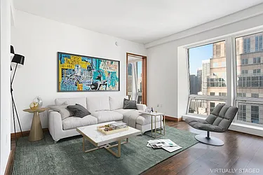 Rented by New York Casas Ltd.