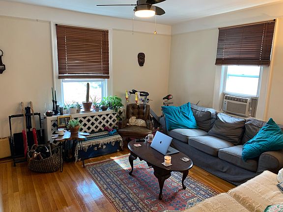 2nd image of 458 Shannon Pl #3