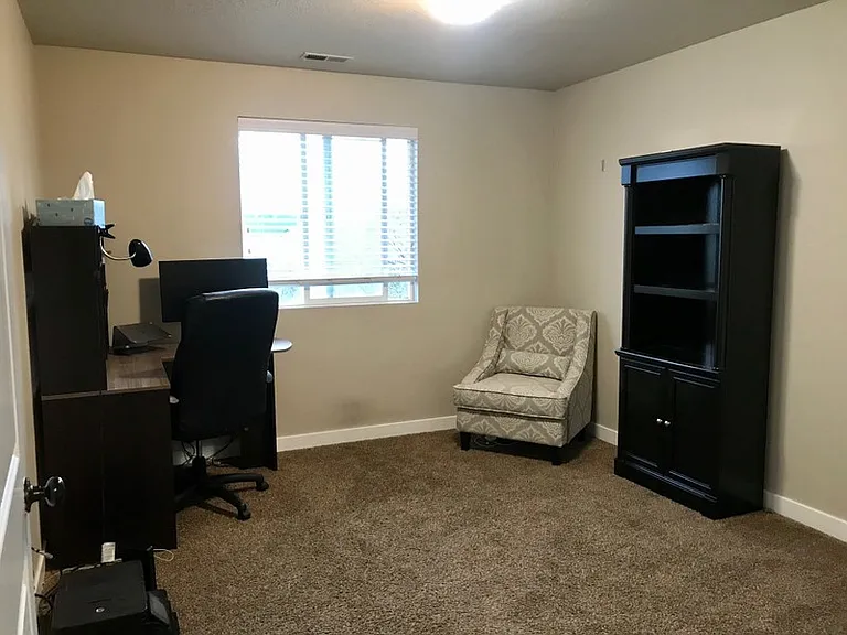 356 S 790 W — Photo 13