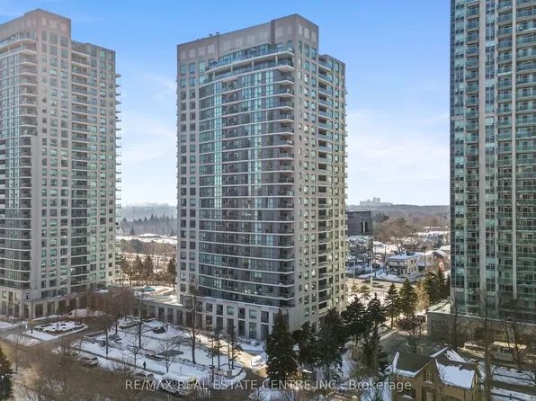 30 Harrison Garden Blvd #1605, Toronto, ON M2N 2T3