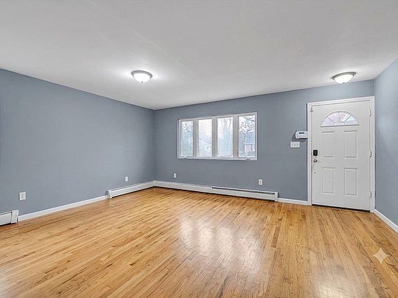 3rd image of 17834 Selover Rd