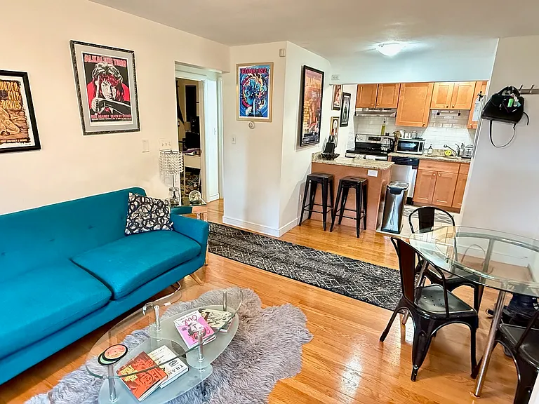 12 Commonwealth Ct #8 — Photo 3