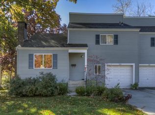1703 E 97th St, Kansas City, MO 64131