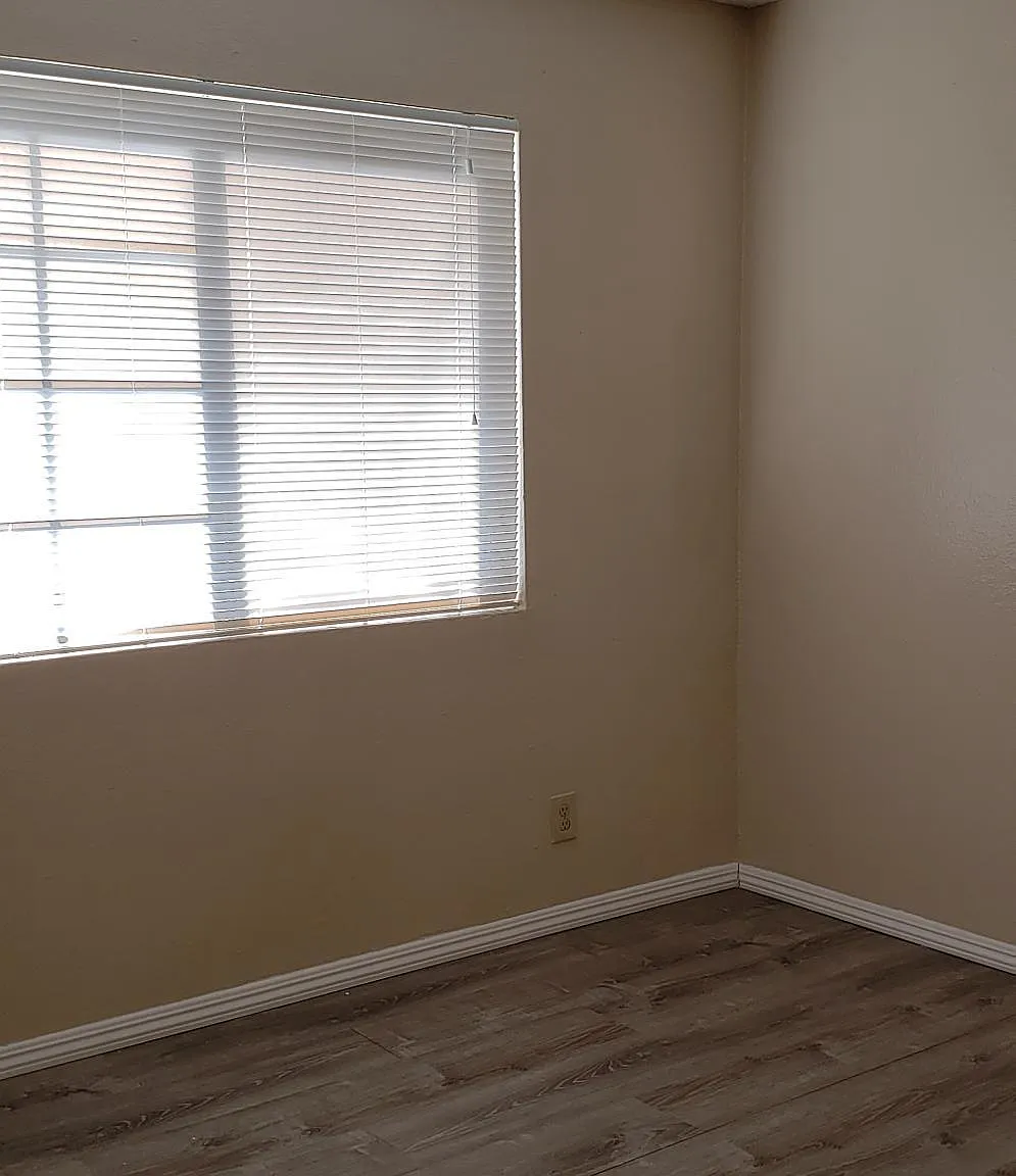 2 bed, 900 sqft, $1,850 — Photo 3