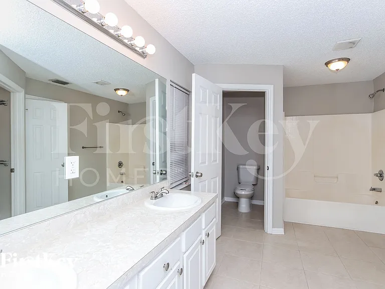 2655 San Filippo Dr SE — Photo 9