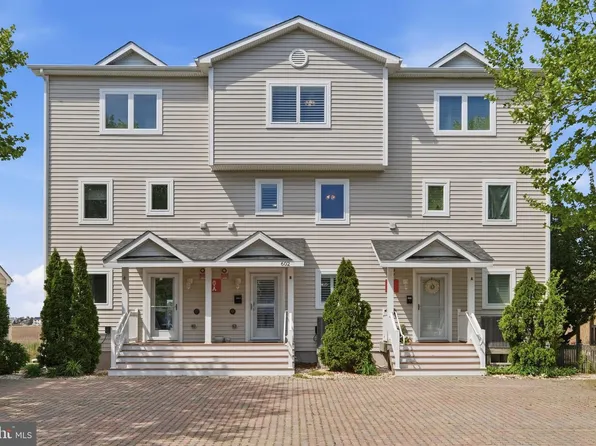 602 94th St, Ocean City, MD 21842