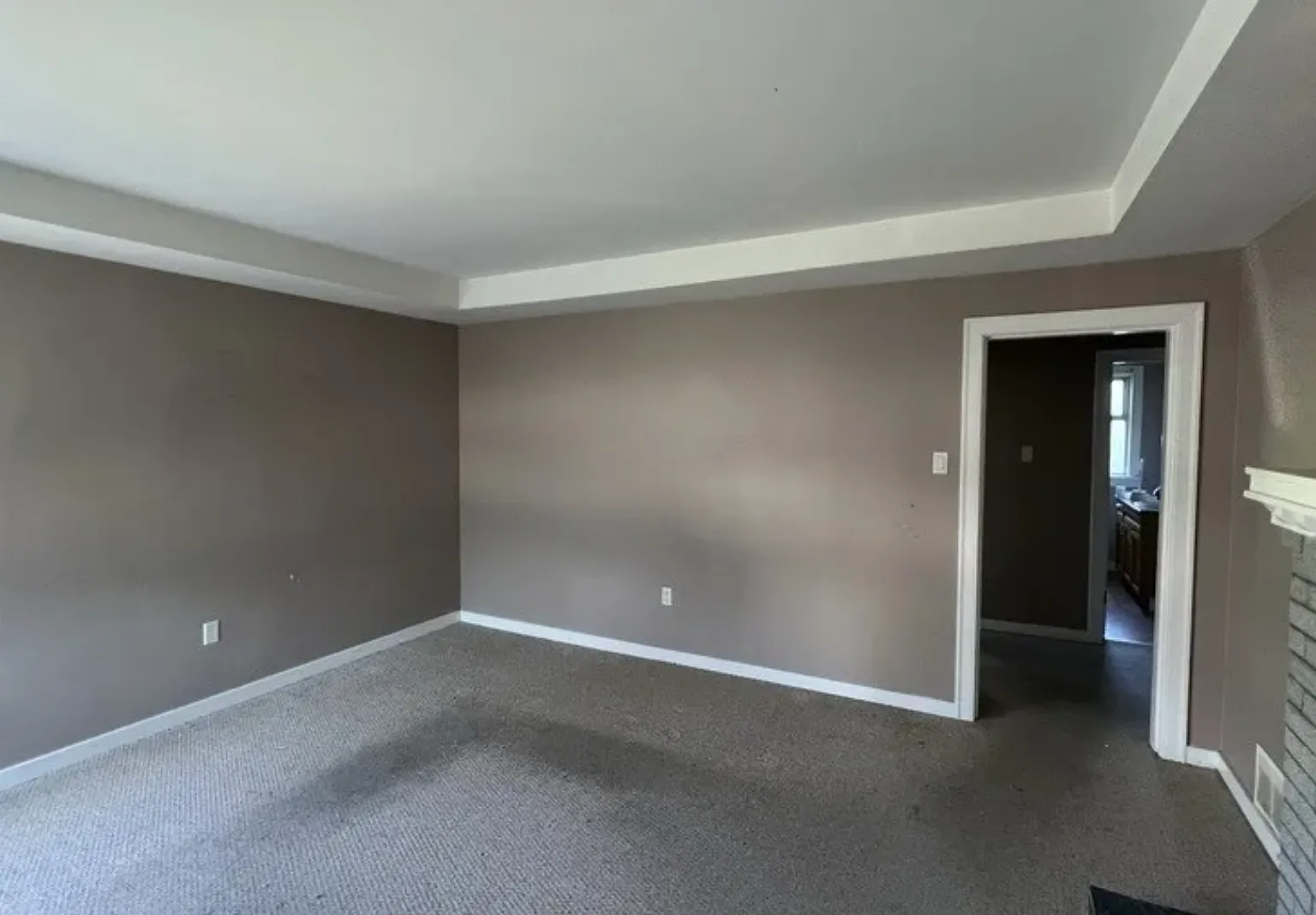 2 bed, 1000 sqft, $1,950 — Photo 2