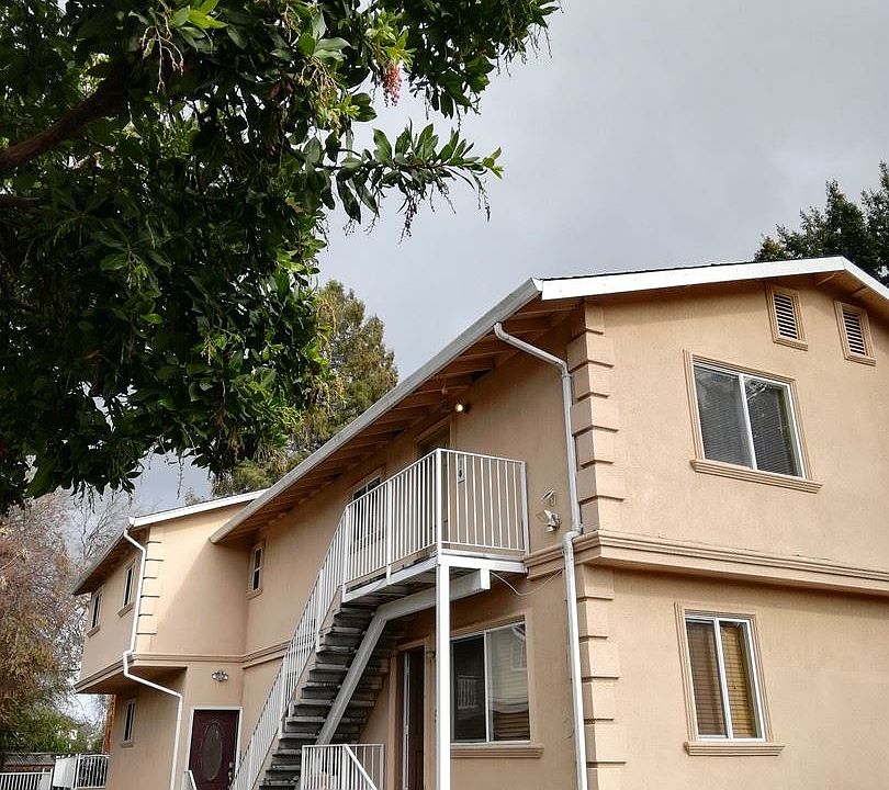 1st image of 2889 Alma St APT 1