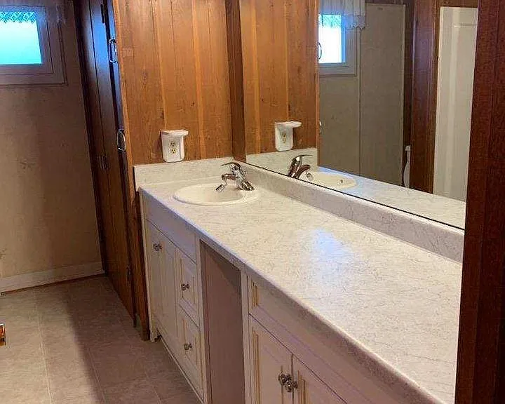 43 Beach Dr — Photo 4