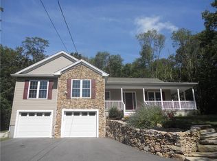 135 Main St, North Smithfield, RI 02896