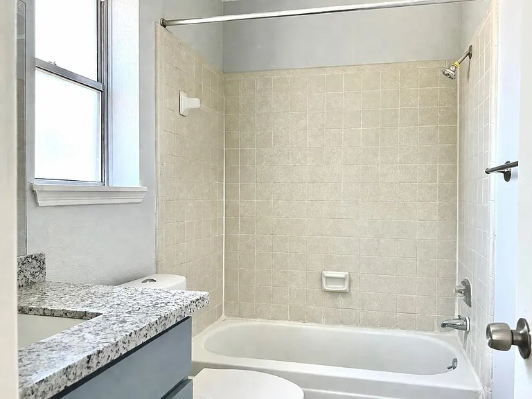 12400 Brookglade Cir #63 — Photo 9