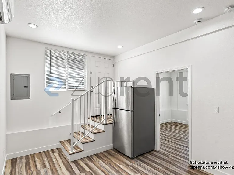 10806 Hubbard Way #B — Photo 8