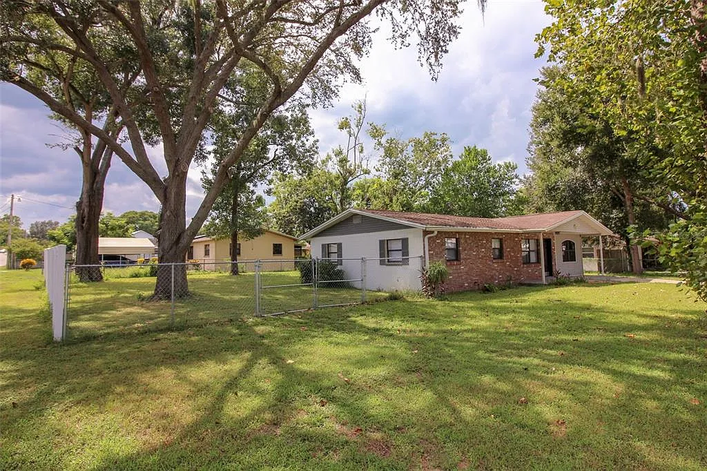 3 bed, 1.5 bath, 1275 sqft, $1,850 — Photo 3