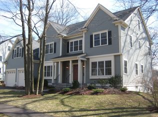 94 Arch St, Needham, MA 02492
