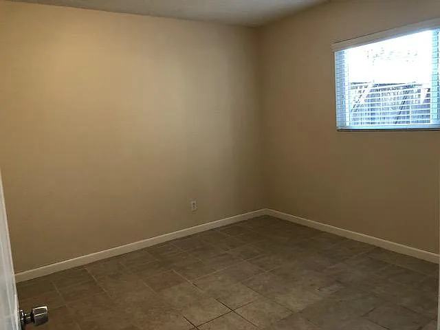 8706 Hurlbut St — Photo 25