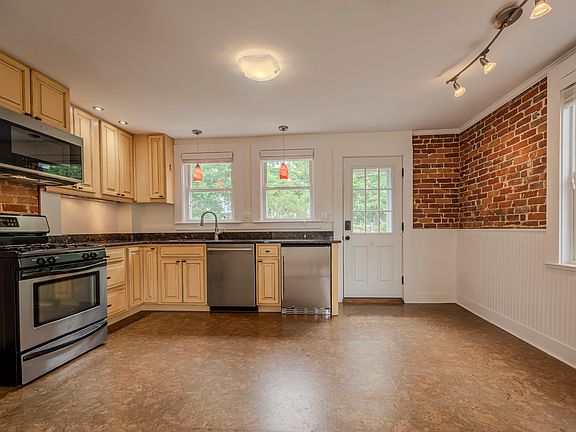 5th image of 189 Concord Way
