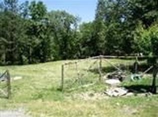 9436 Ramsey Rd, Gold Hill, OR 97525